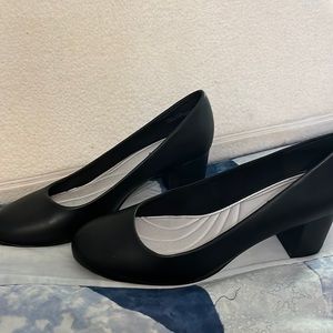 New Black - Easy Street Women's Prim Dress Pump Heel